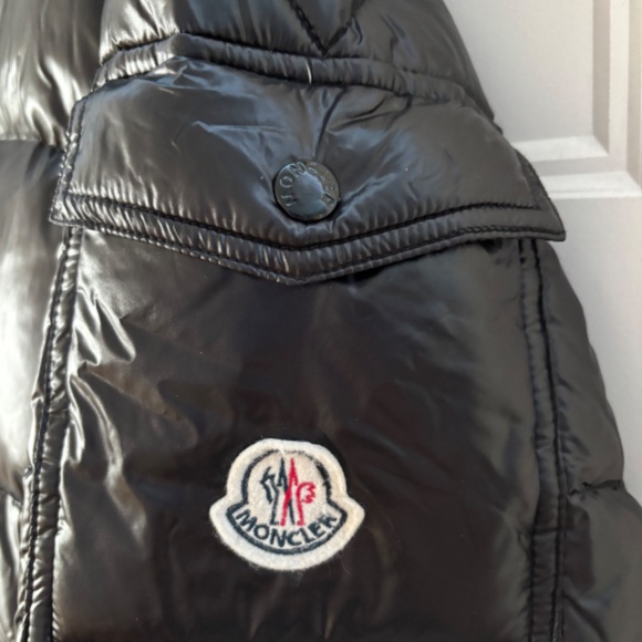 Moncler Puffer Jacket - Picture 6 of 8